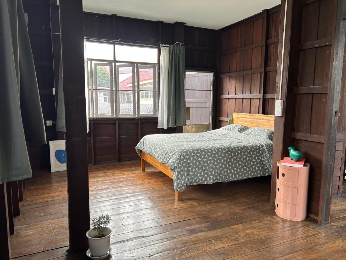 Cozy Villa In Chiangmai Old Town Chiang Mai Luaran gambar